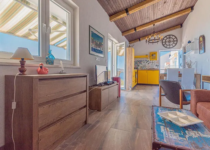 Pet Friendly In Rogoznica (Sibenik-Knin)